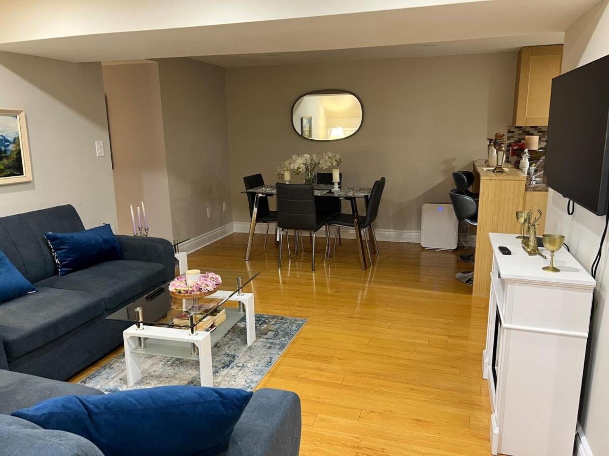 Apartment Entire Basement Toronto