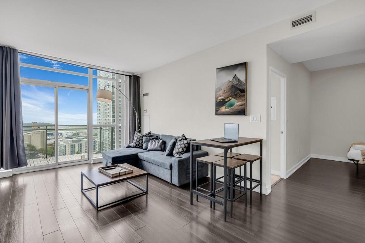 Prestige Downtown - Free Parking * Toronto