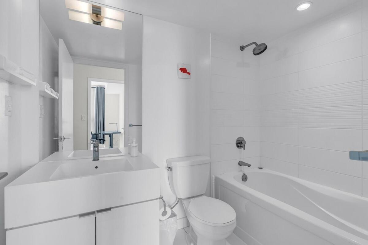 Prestige Downtown - Free Parking * Toronto