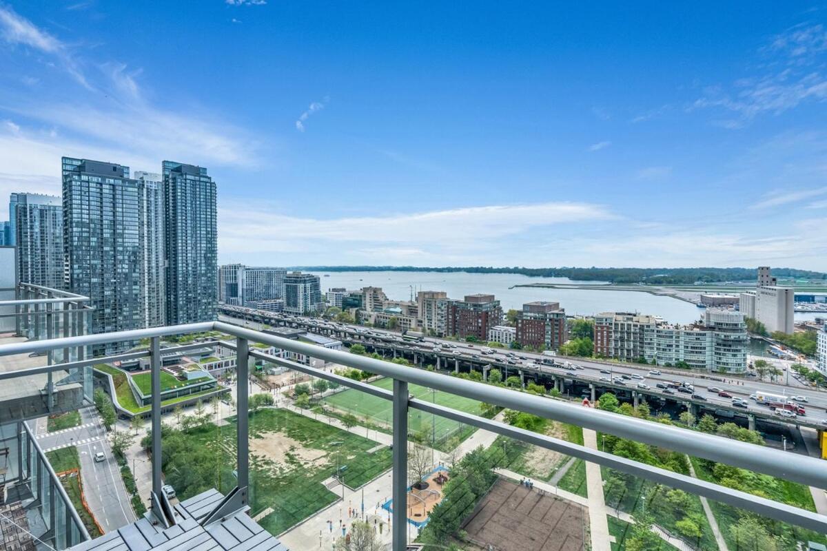 Prestige Downtown - Free Parking Apartment *