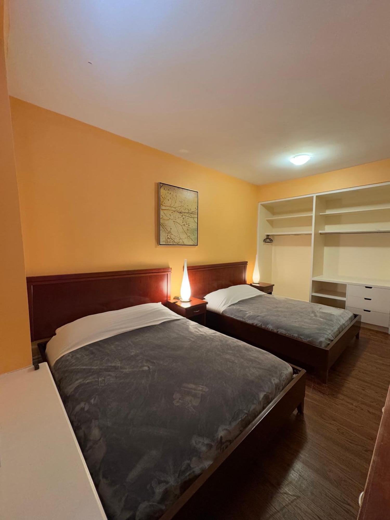 Homestay Huntley Inn *