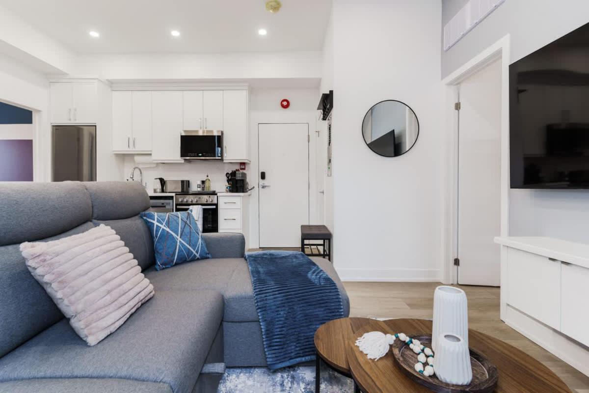 Hotel Luxury W Patio Prime Location Toronto