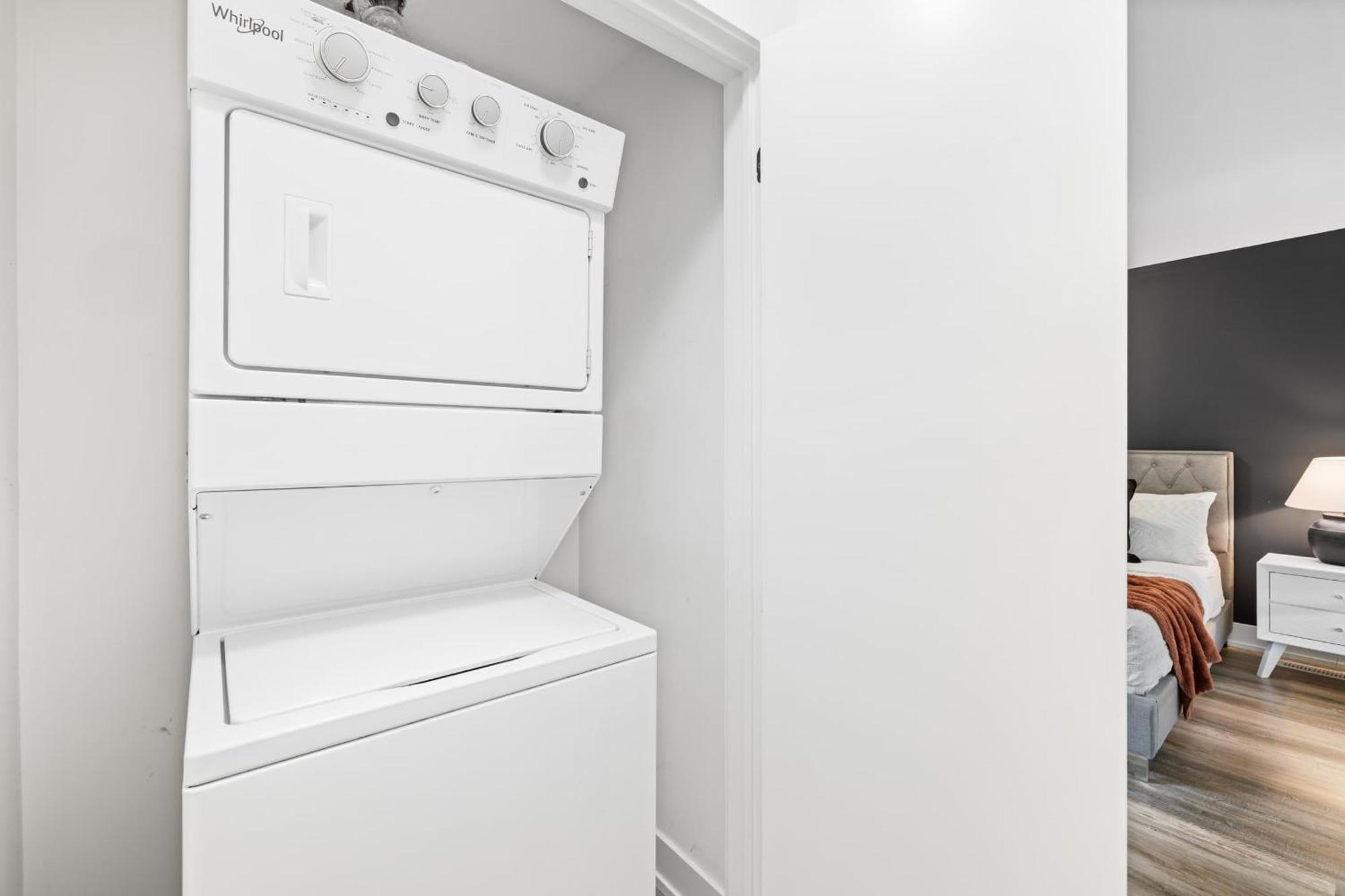 Apartment Luxury Laneway In Junction Triangle Parking *
