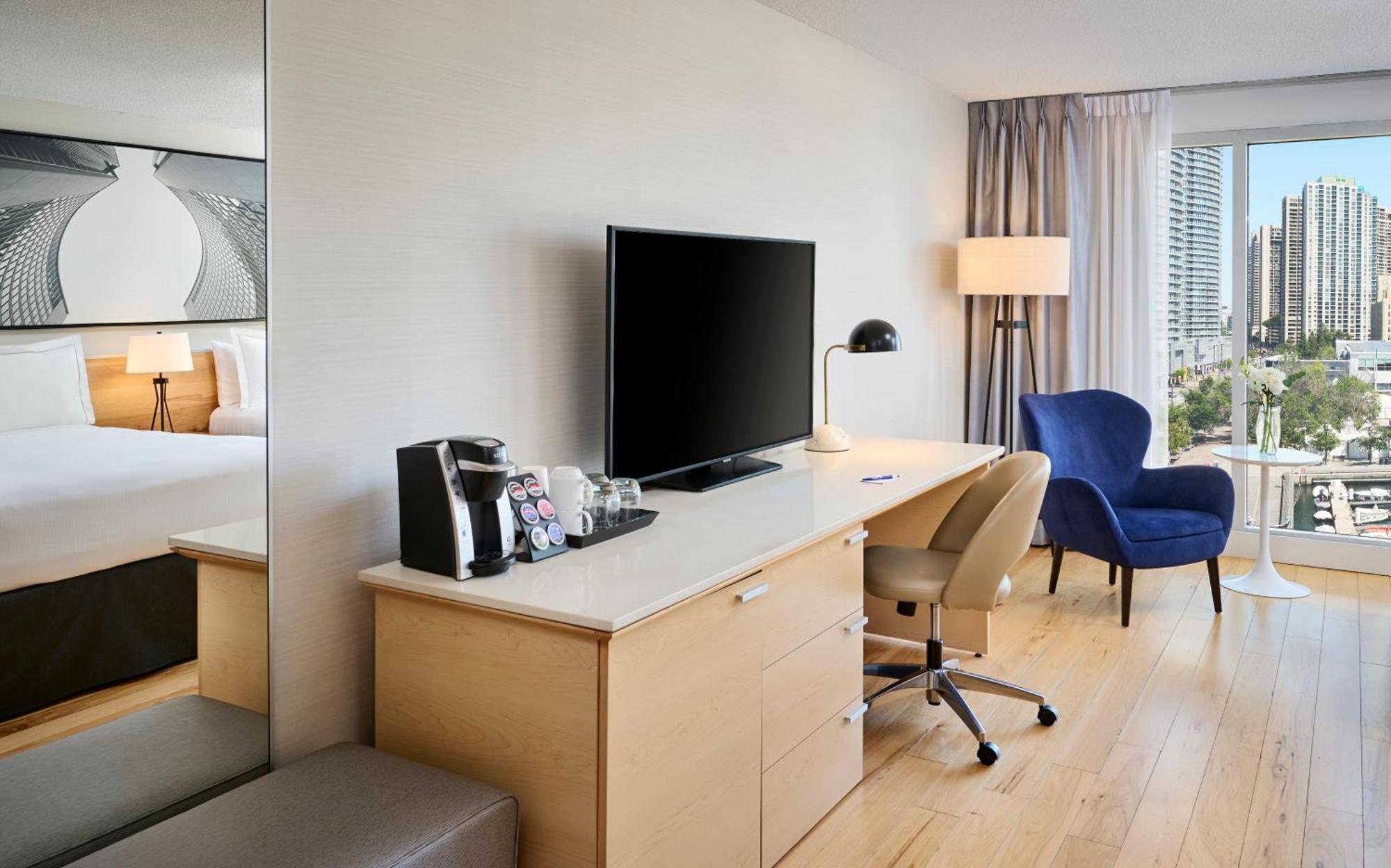 Radisson Blu Downtown Hotel 4*