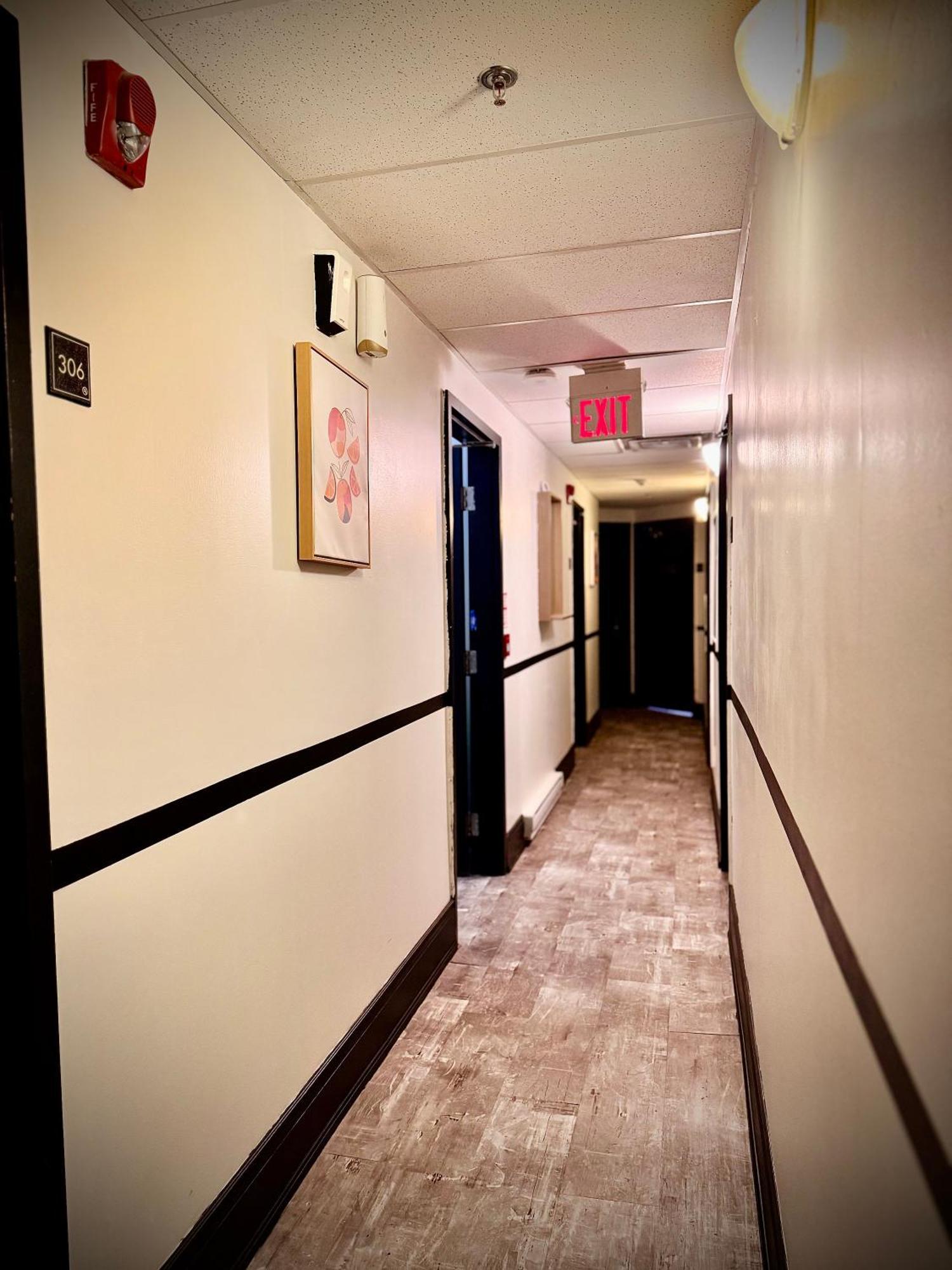 Royal Oak Hotel 2*