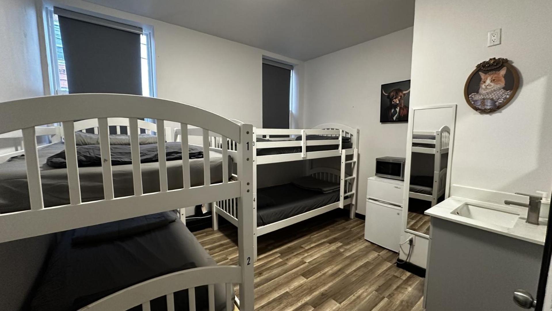 Hotel Queen Nest 2*