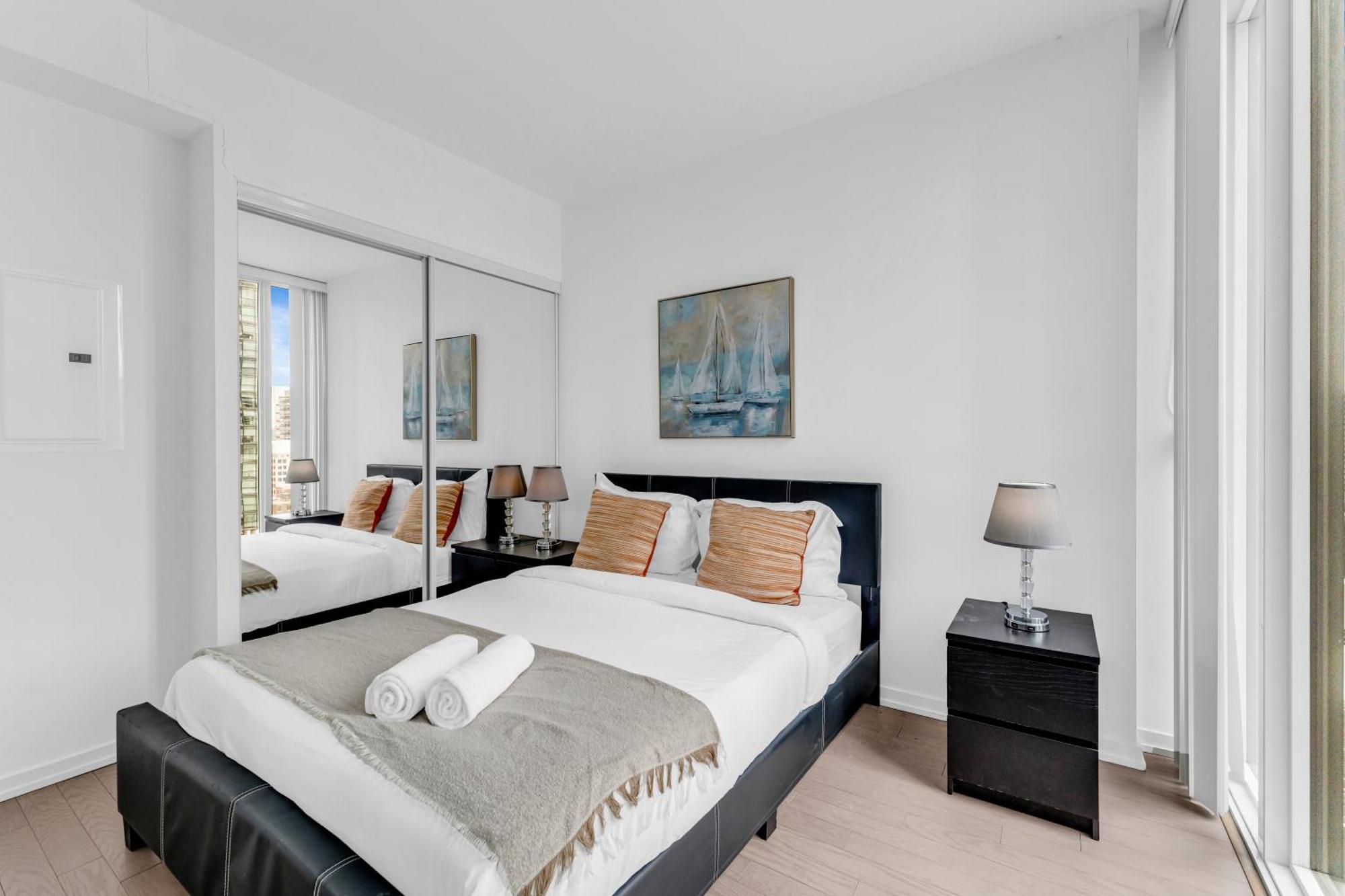 Urban Downtown Apartment Toronto