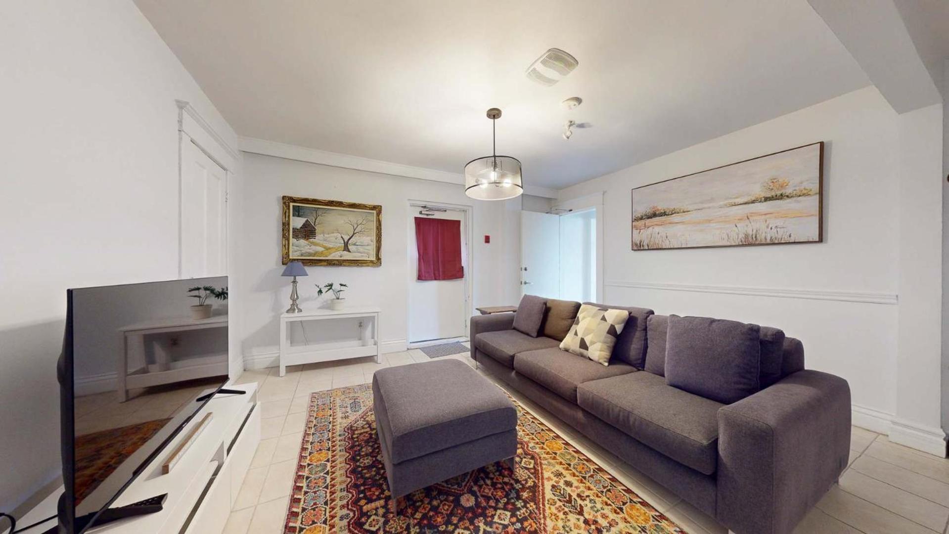 Spacious In Corso Italia Apartment