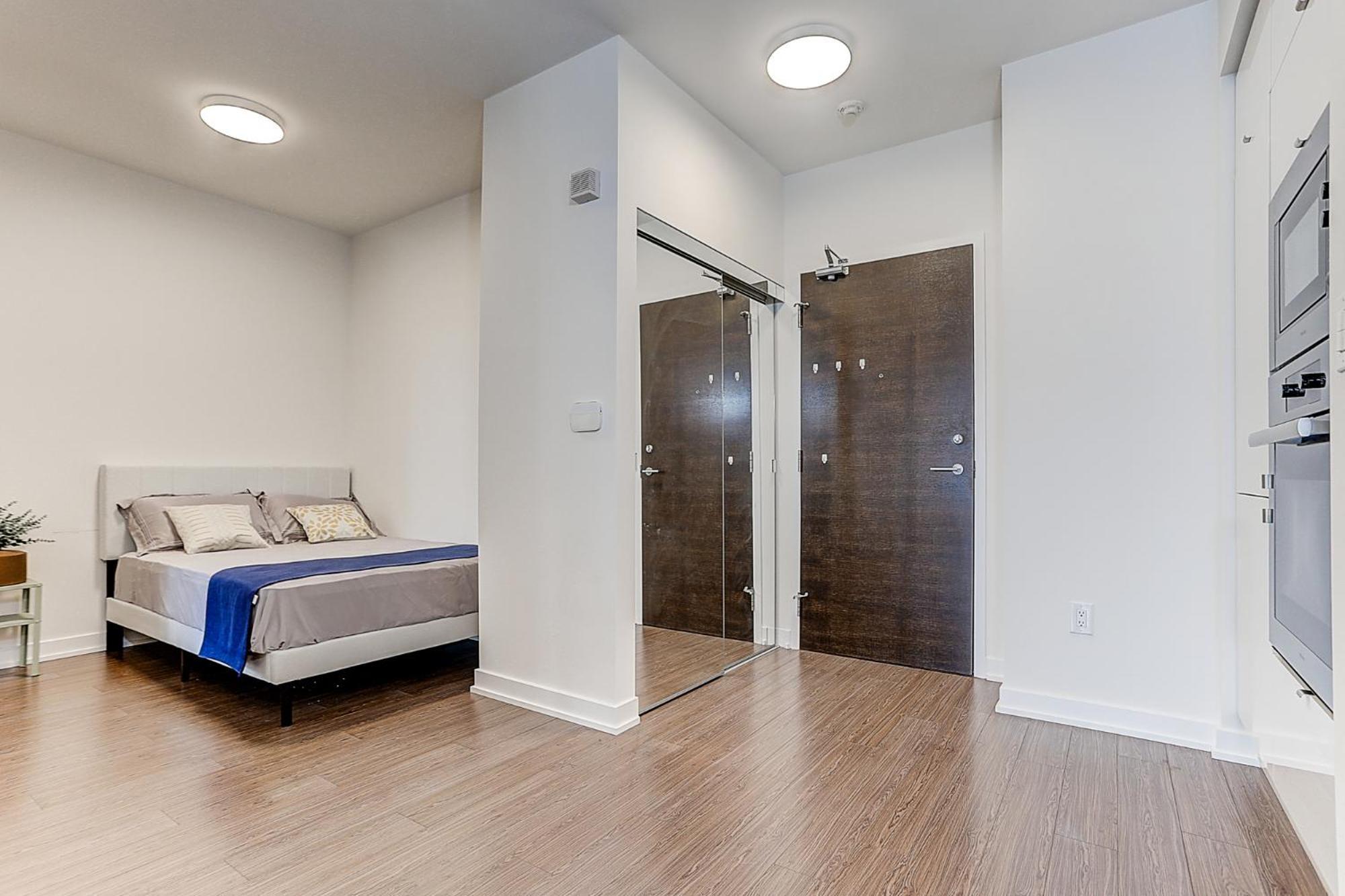 Lakeview Downtown Aparthotel