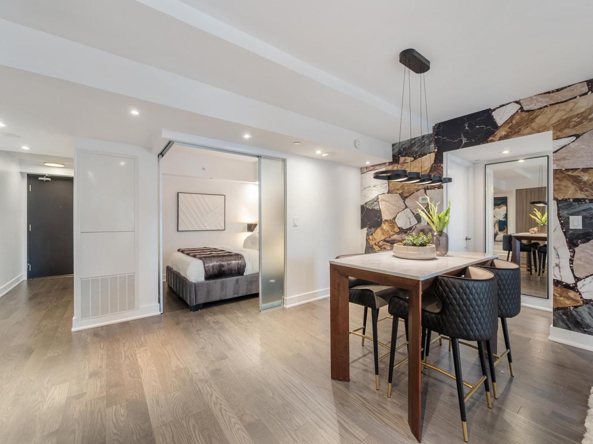Regis - Downtown - Cn Tower & Rogers Centre Apartment *