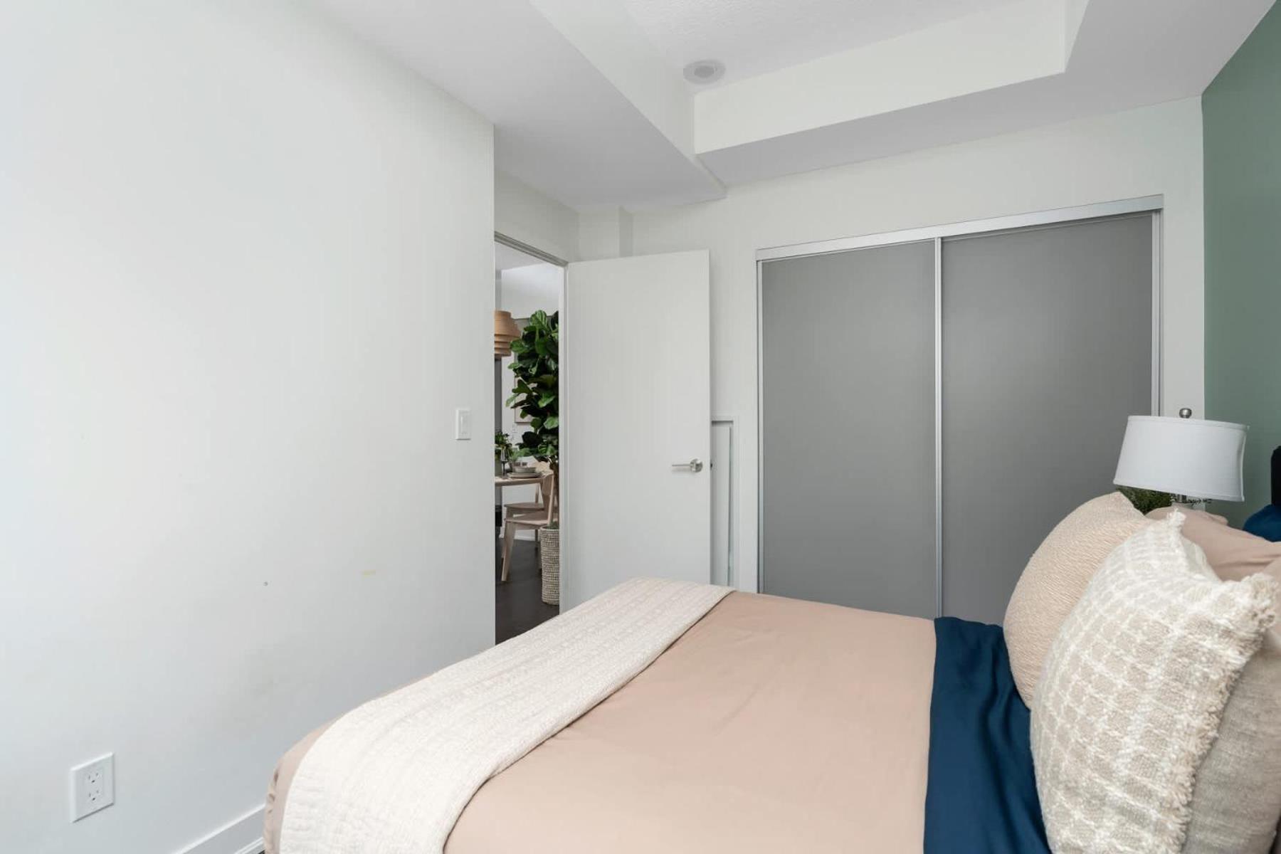 2br 2ba With Sofa Bed By Financial District * Toronto