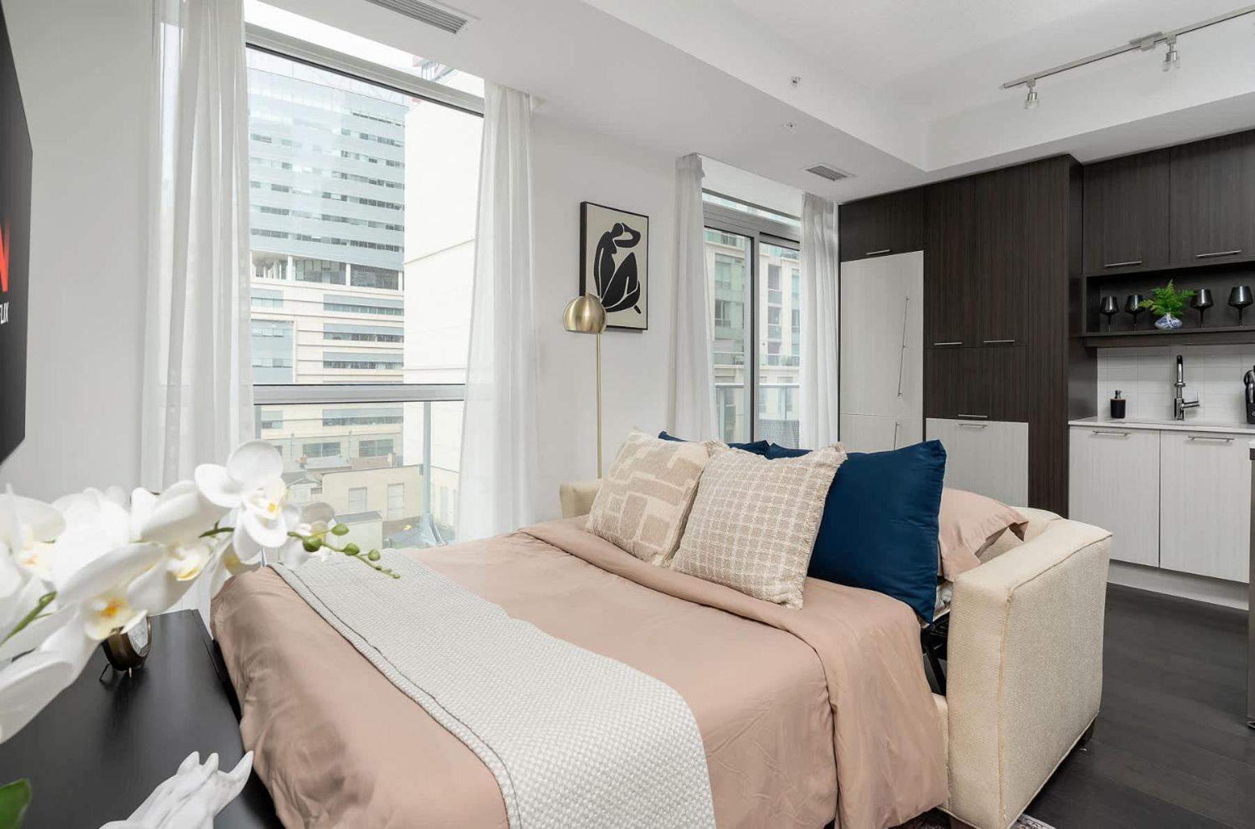 2br 2ba With Sofa Bed By Financial District