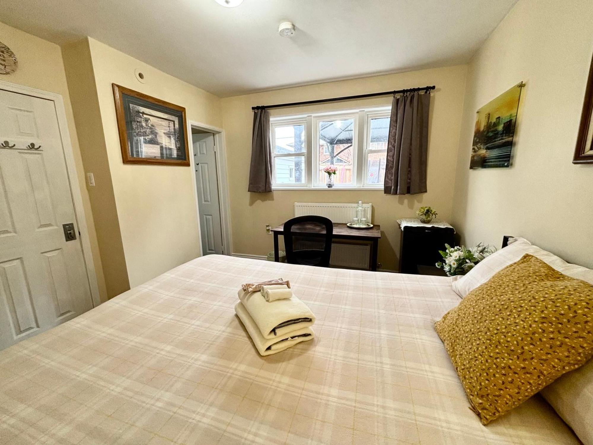 Bright&modern Space Perfect For Couple And Family Step To Public Transit In Homestay *