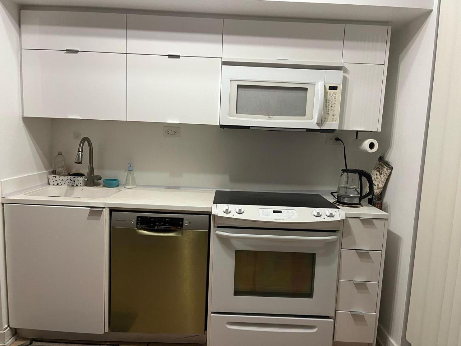Apartment Downtown 1br With Views Sleeps 4