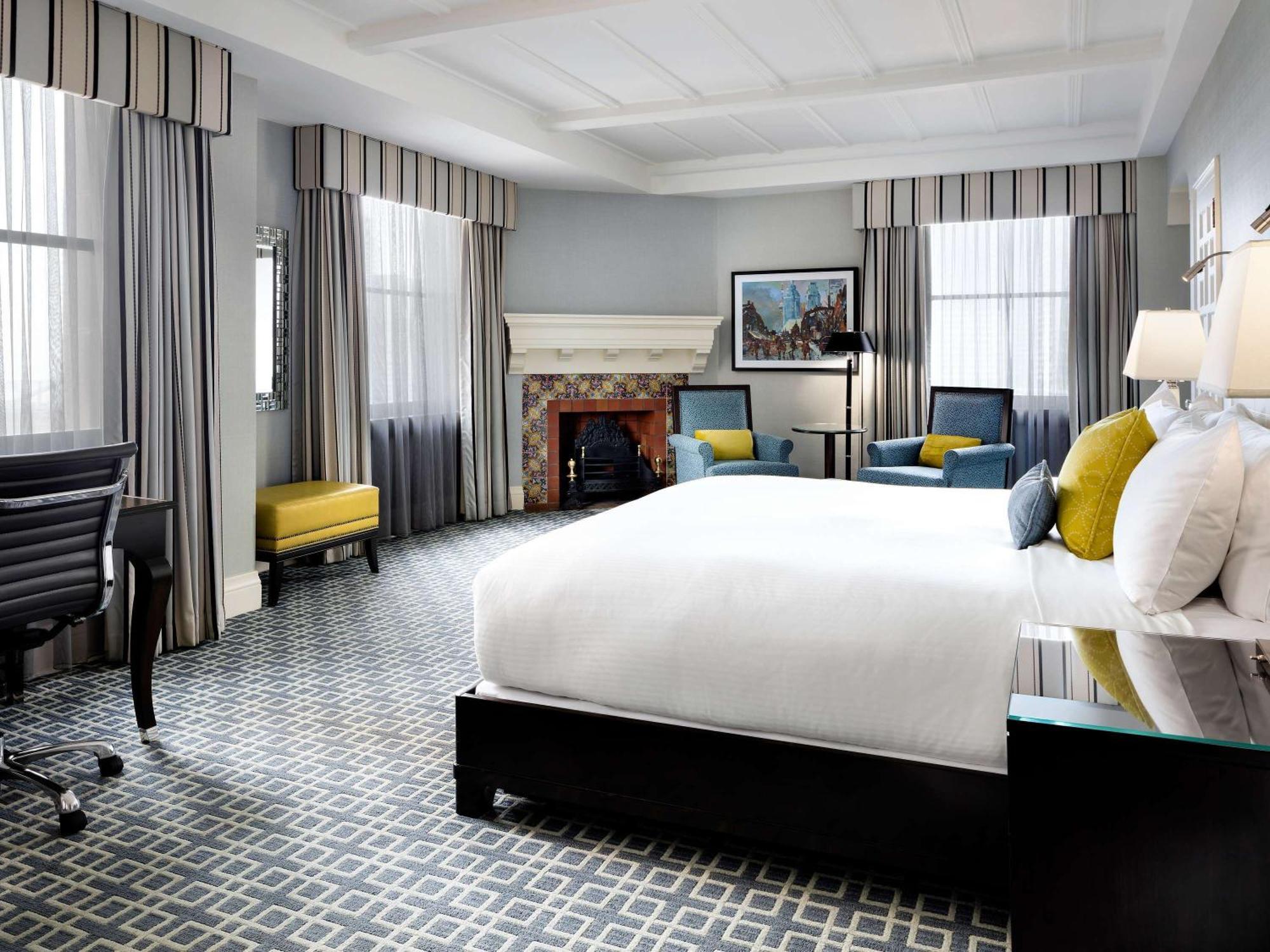 Fairmont Royal York 5*