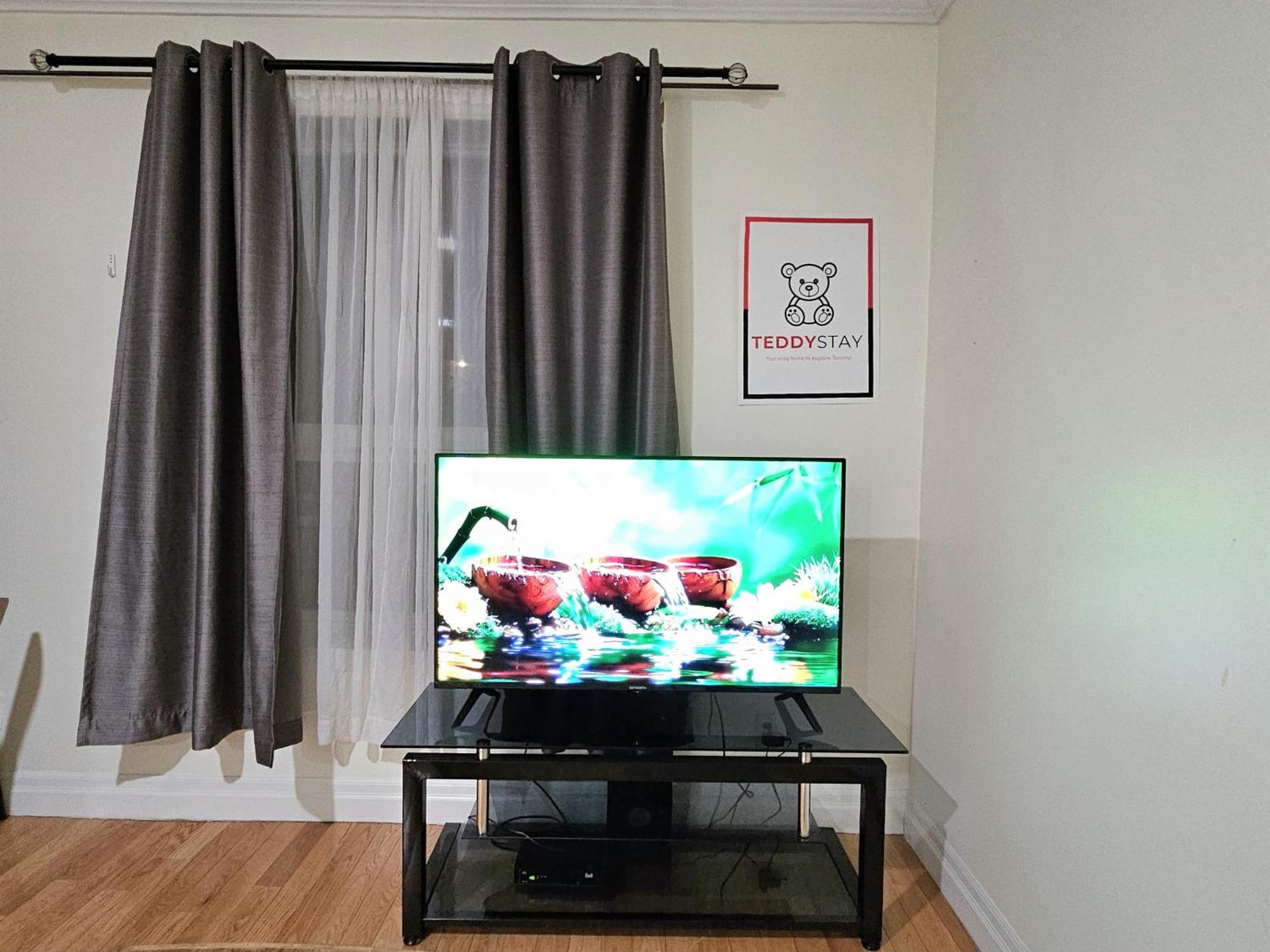 Downtown - Trinity Bellwood Park Apartment Toronto