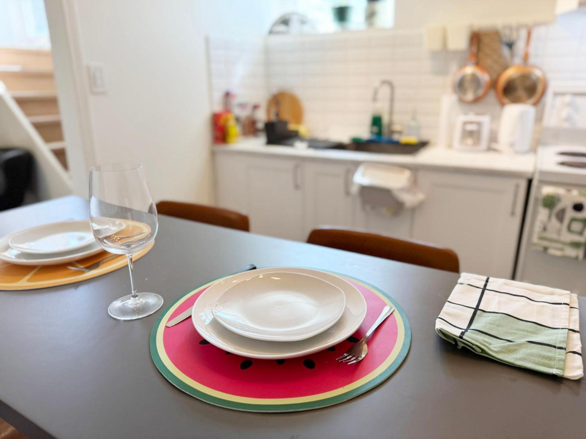 Sunrise - Free Parking Homestay