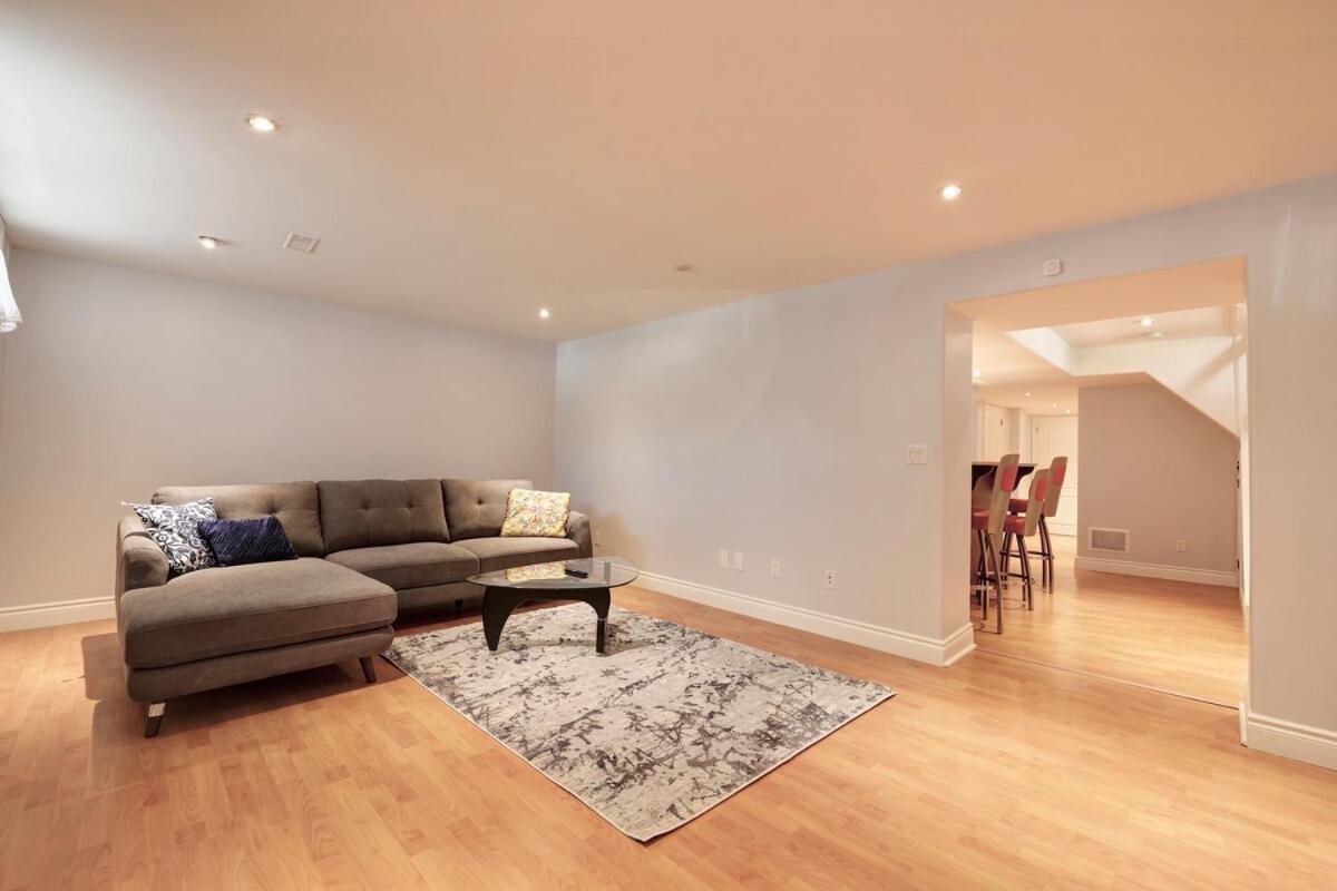 Comfy Retreat , Seneca College, Cmcc Villa