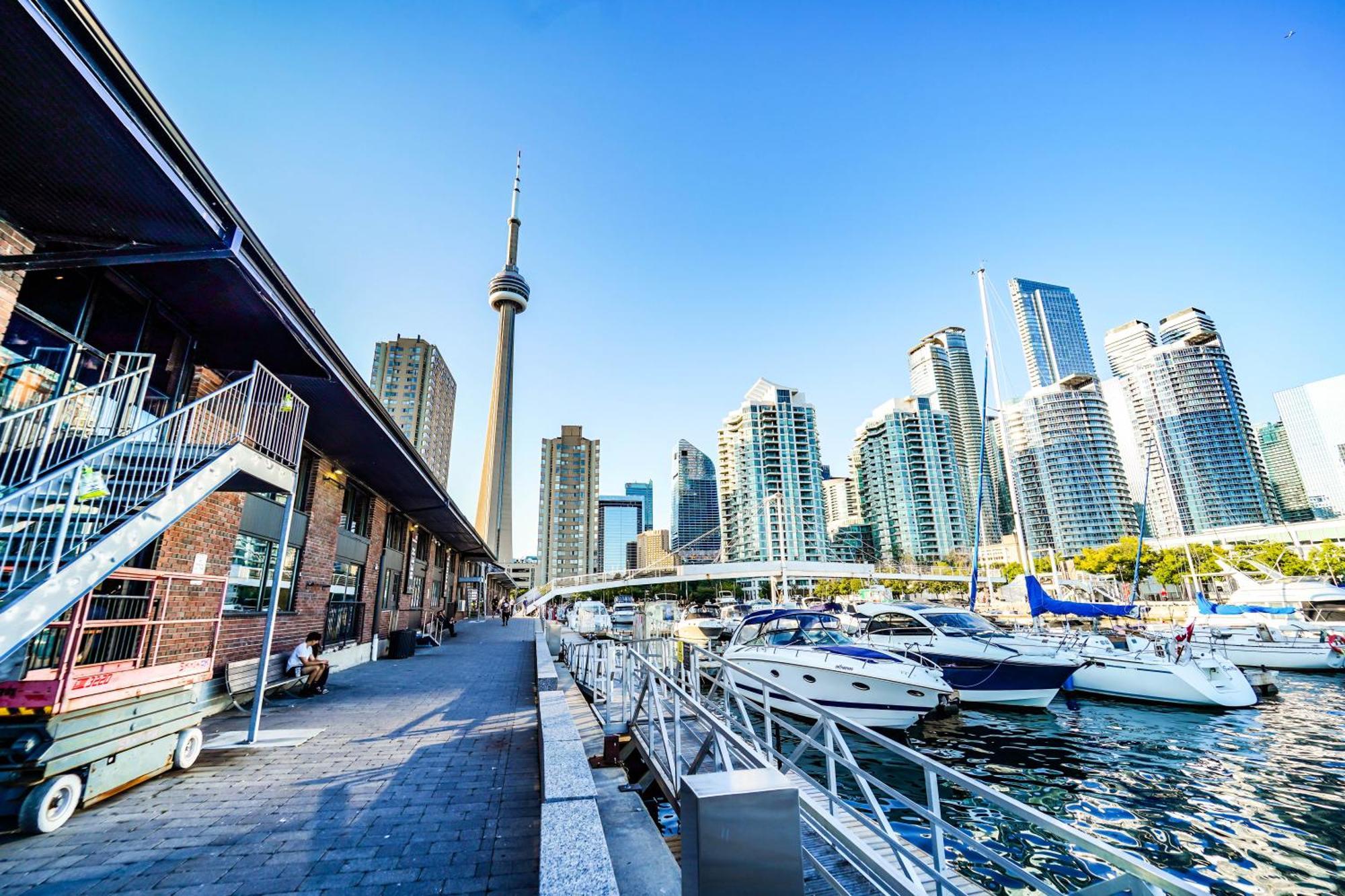 Apartment Chol Furnished Heart Of Downtown Toronto, 2 Beds, Free Parking, Cn Tower View Toronto