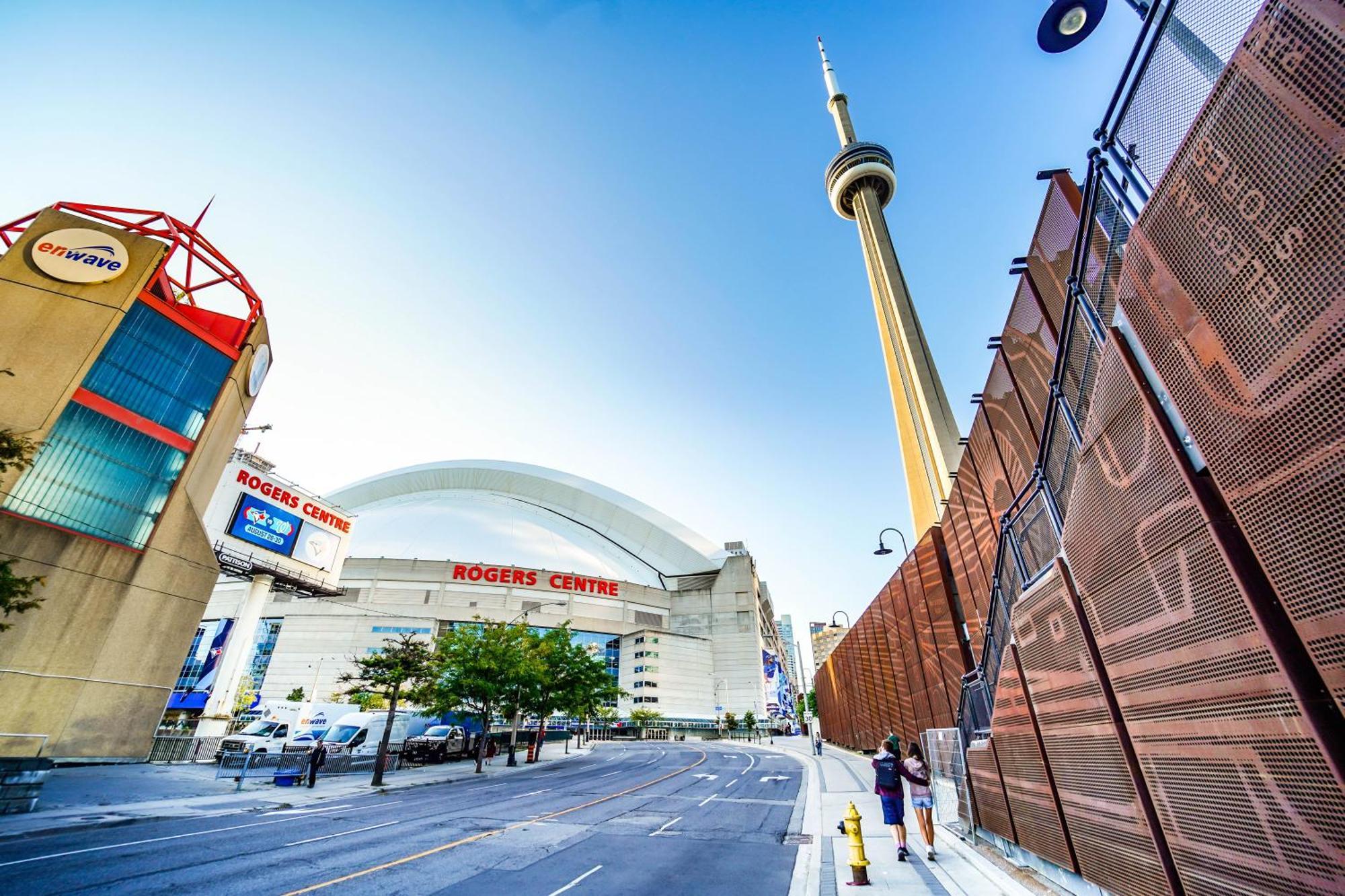 Chol Furnished Heart Of Downtown Toronto, 2 Beds, Free Parking, Cn Tower View Apartment Toronto