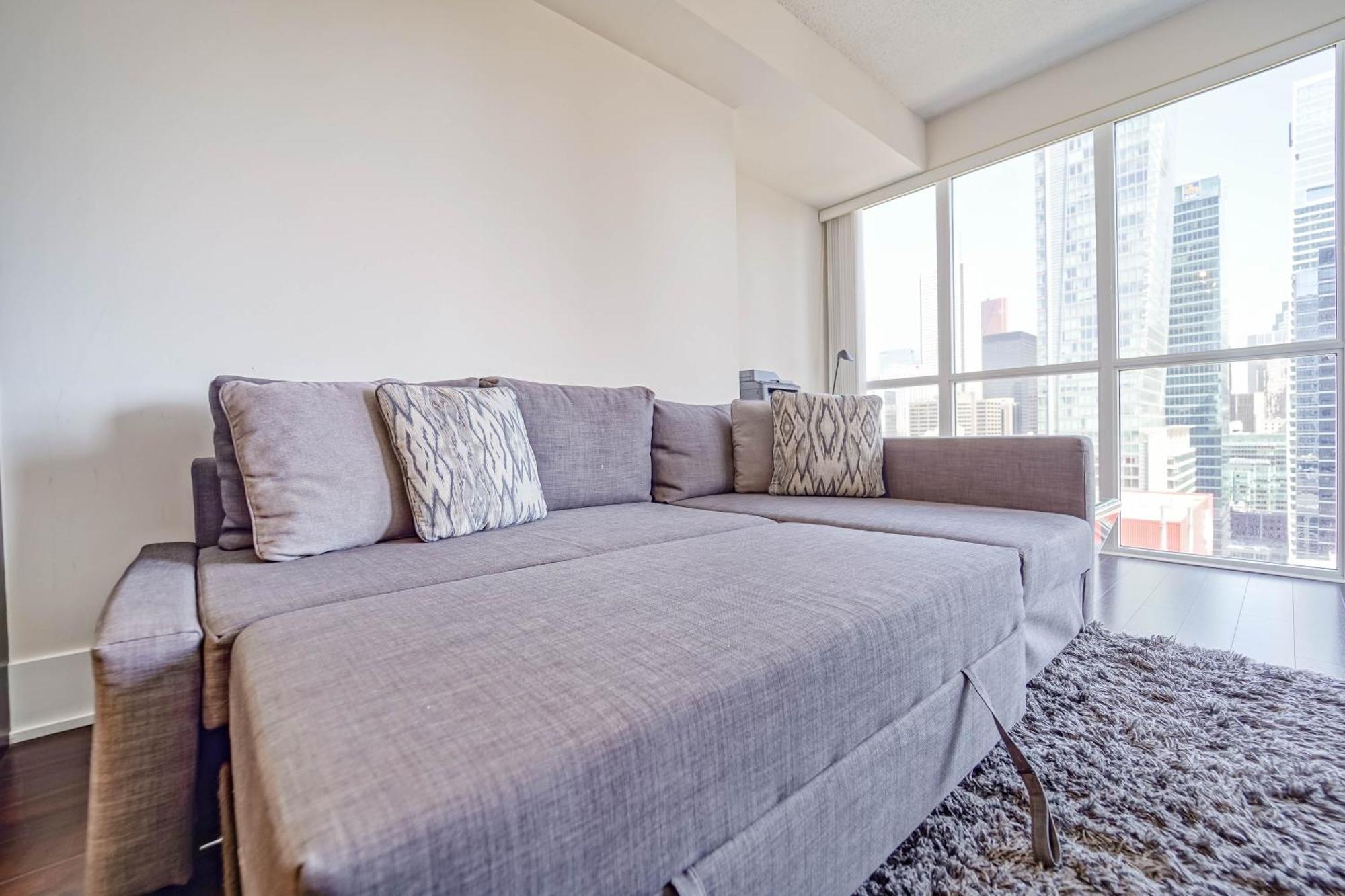 Apartment Chol Furnished Heart Of Downtown Toronto, 2 Beds, Free Parking, Cn Tower View *