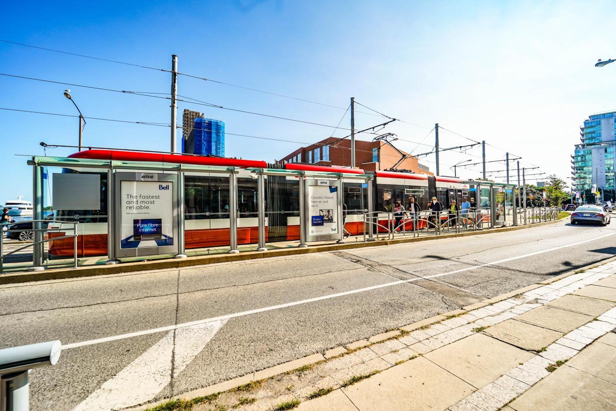 Chol Furnished Heart Of Downtown Toronto, 2 Beds, Free Parking, Cn Tower View * Toronto