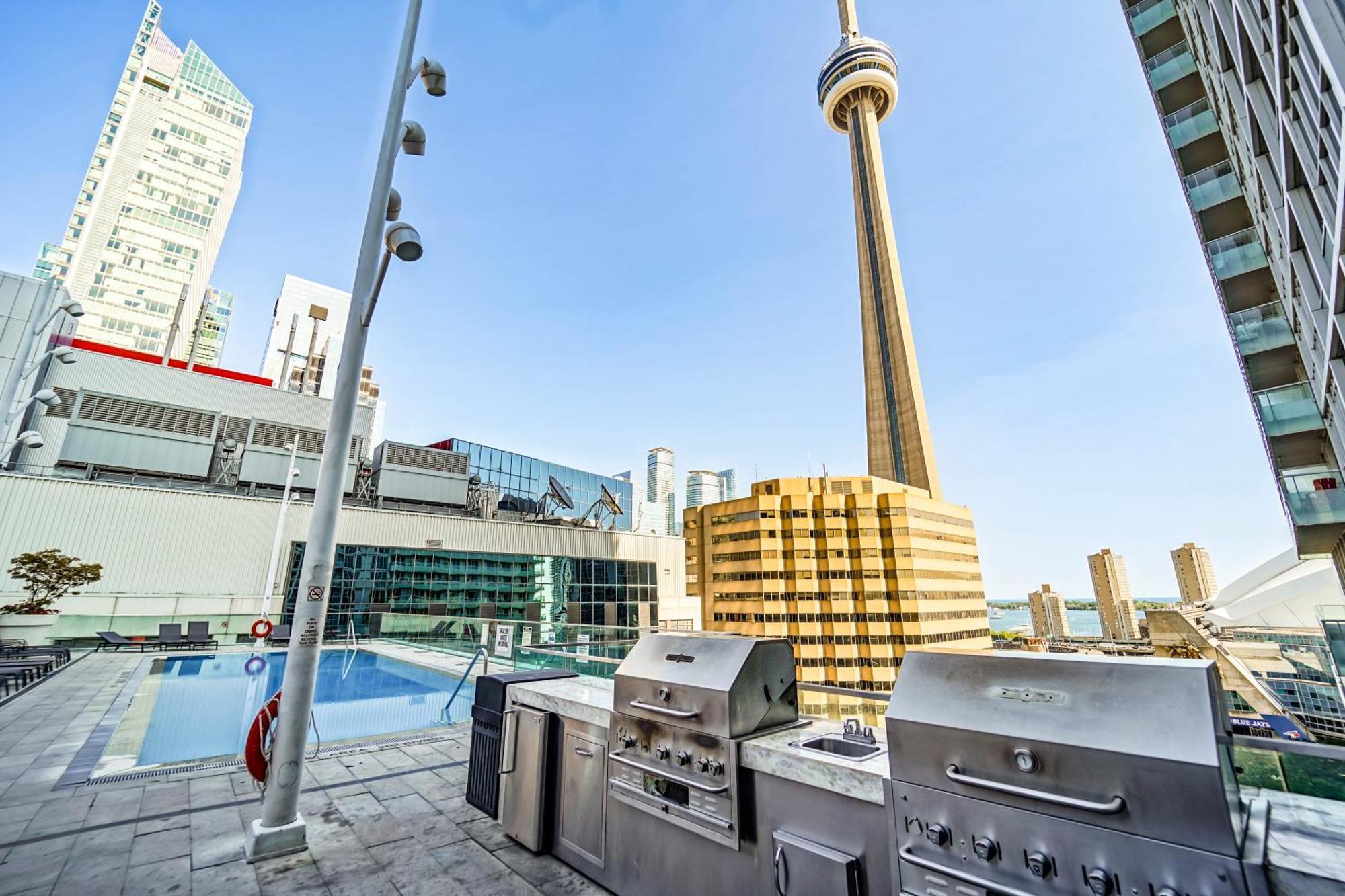 Apartment Chol Furnished Heart Of Downtown Toronto, 2 Beds, Free Parking, Cn Tower View Toronto
