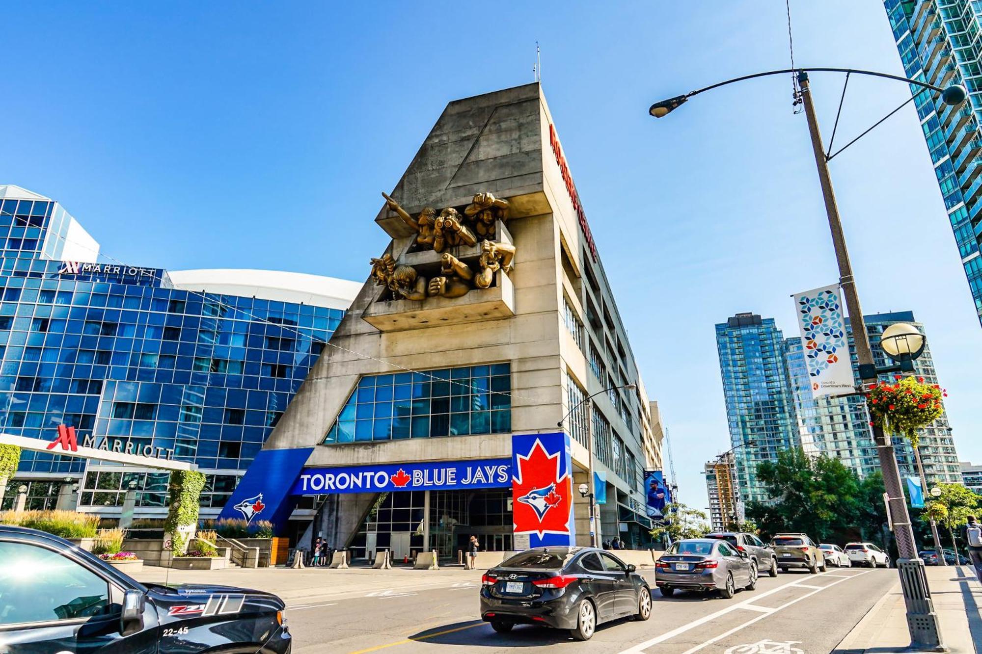 Chol Furnished Heart Of Downtown Toronto, 2 Beds, Free Parking, Cn Tower View * Toronto