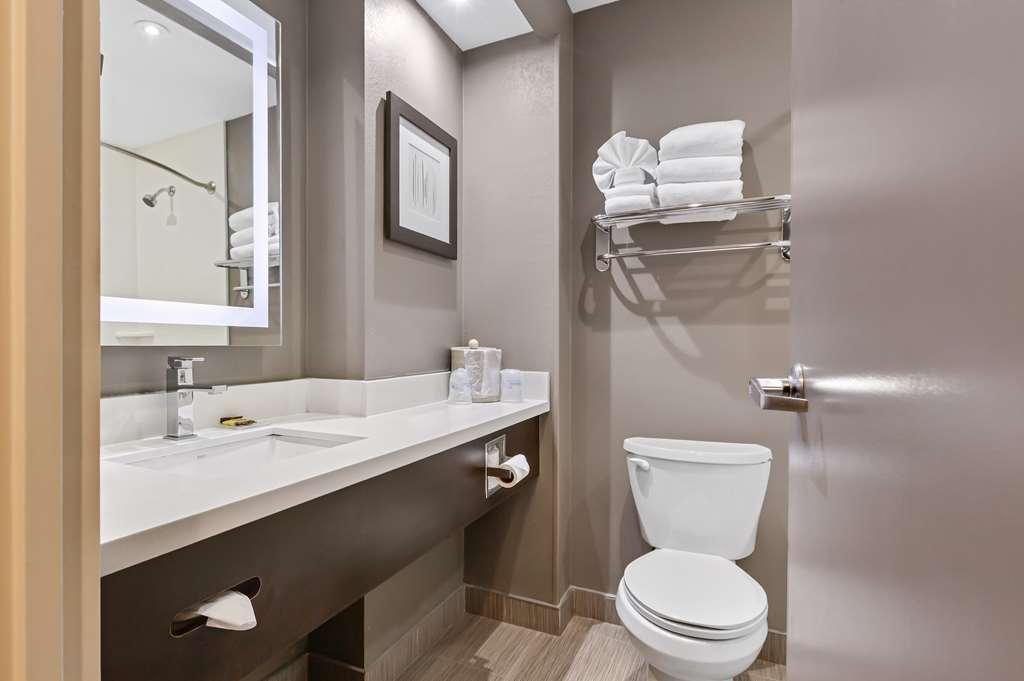 Hotel Western Executive Toronto