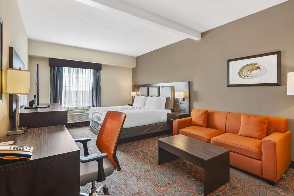 Western Executive Toronto