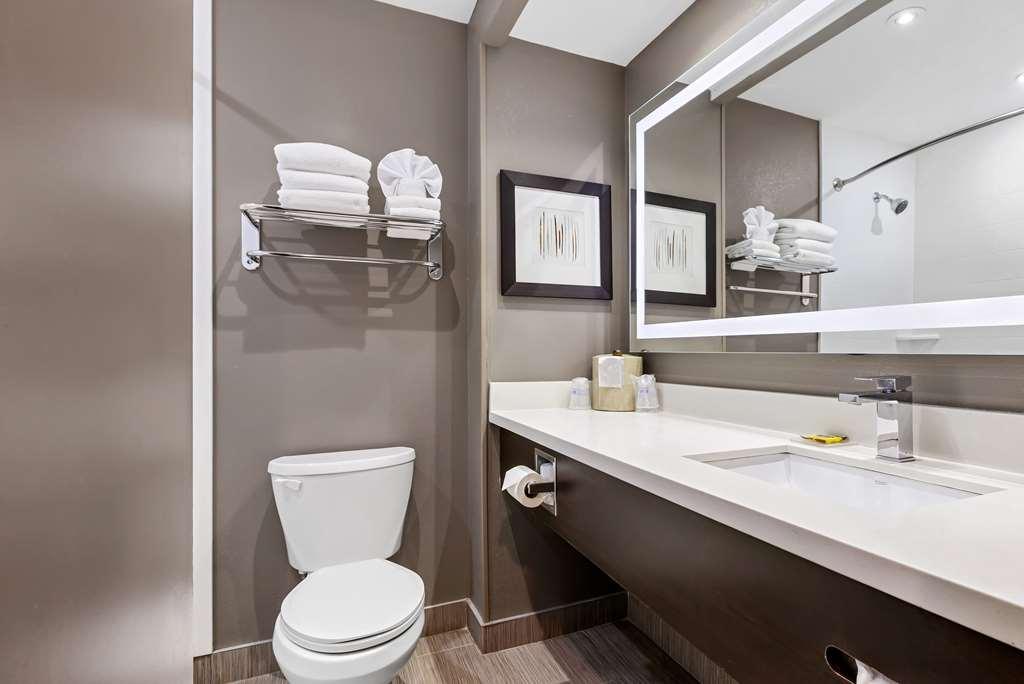 Western Executive Hotel Toronto