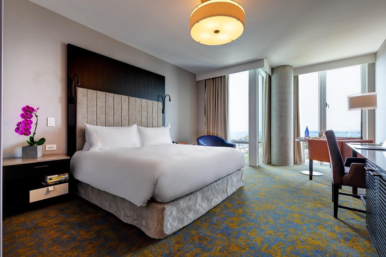 X Toronto, A Destination By Hyatt 5*