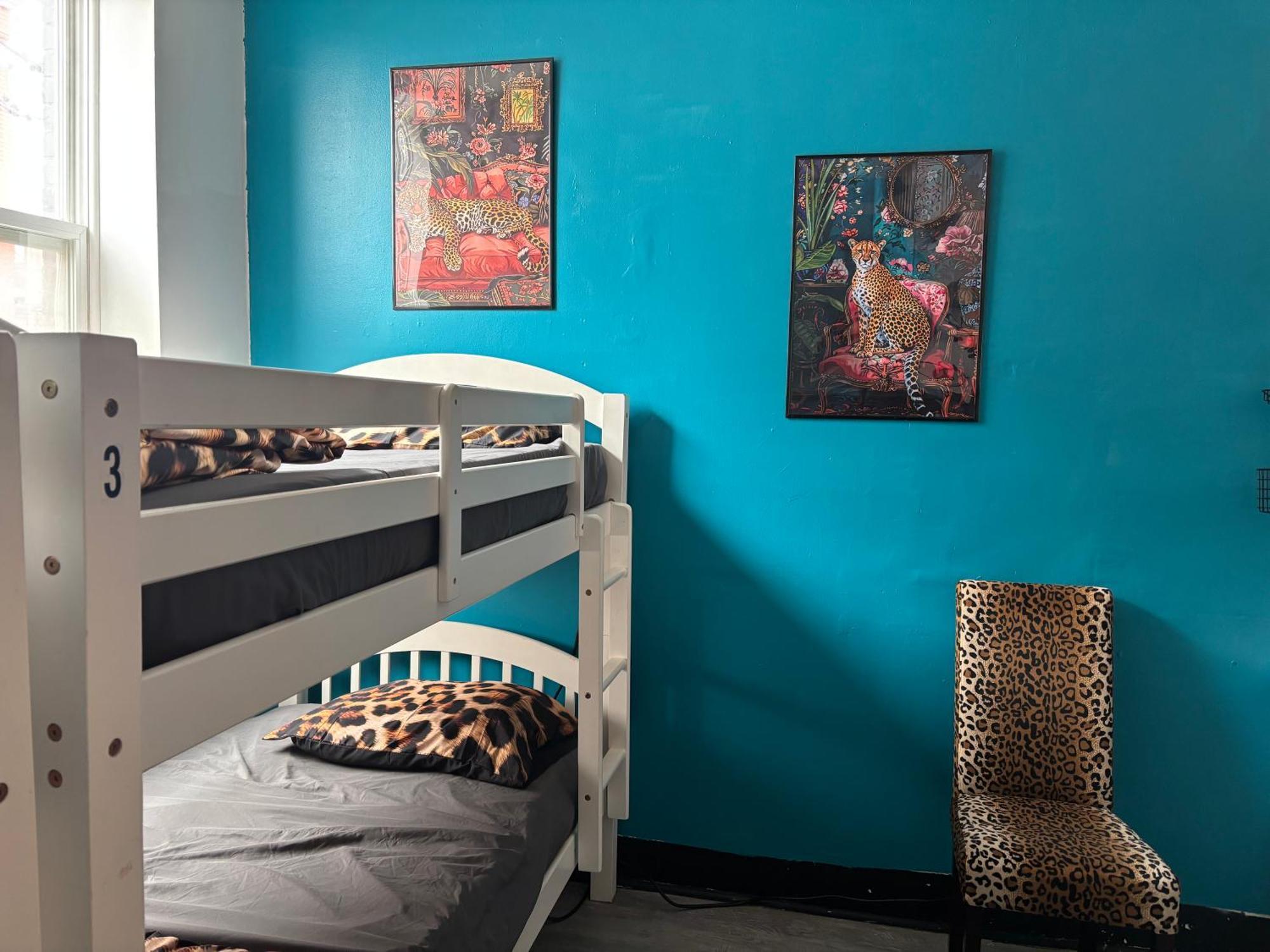 Hotel Queen Nest Toronto