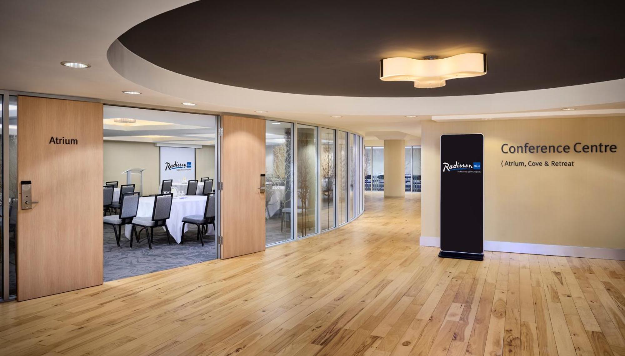 Radisson Blu Downtown 4*