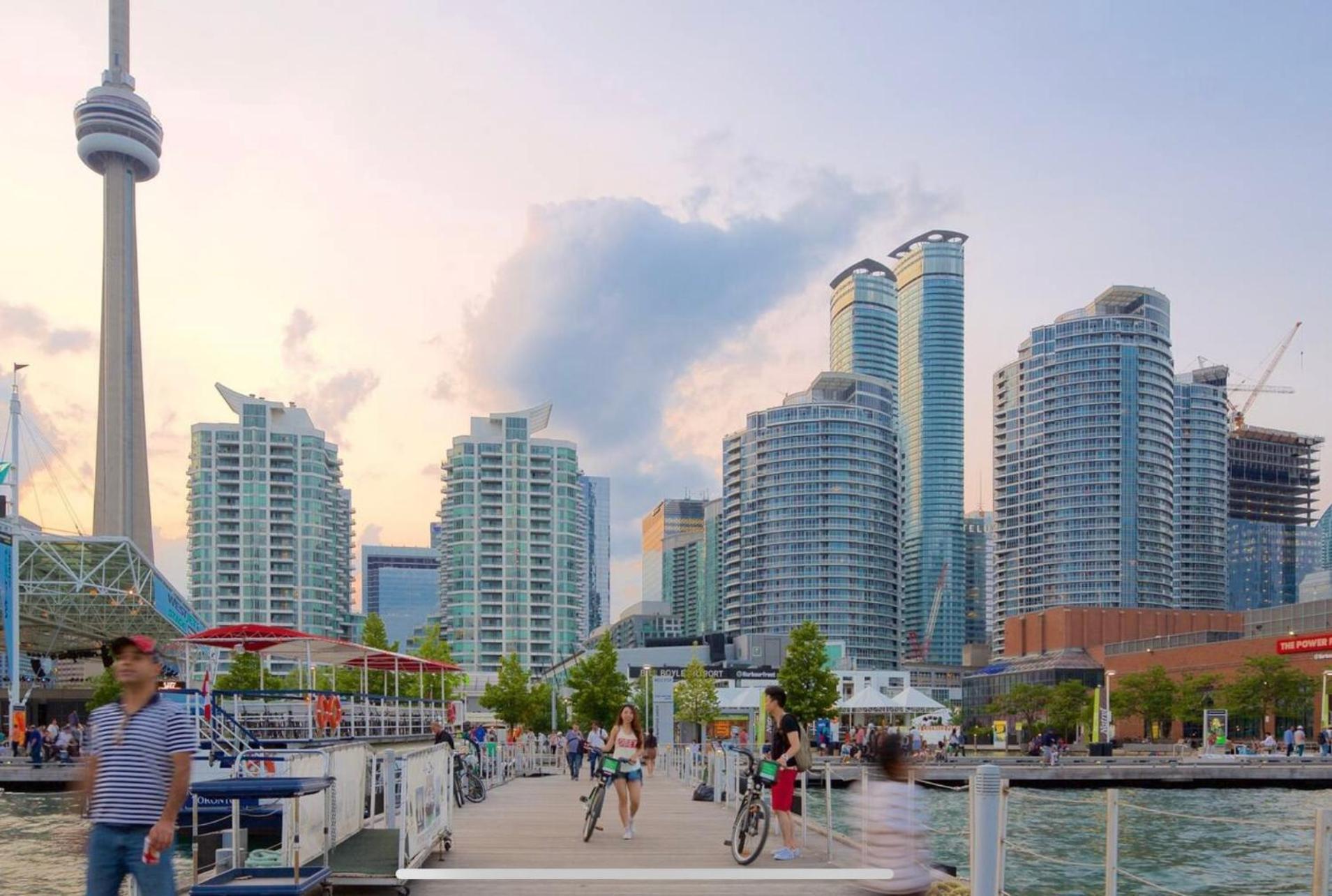Downtown - Trinity Bellwood Park Apartment