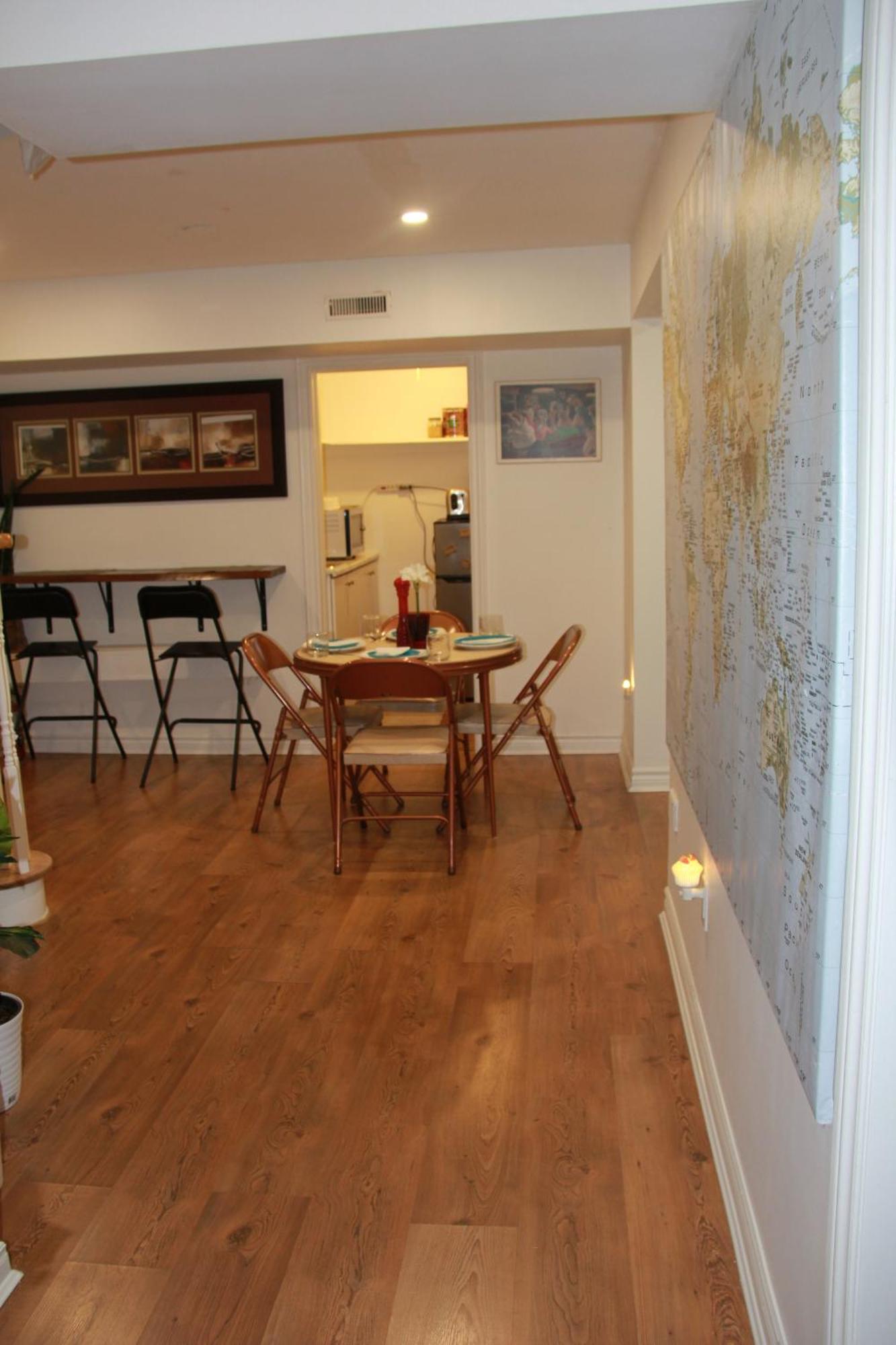 Serene Don River Nature Retreat- 2br Apartment, Private Patio, Free Breakfast & Parking Apartment *