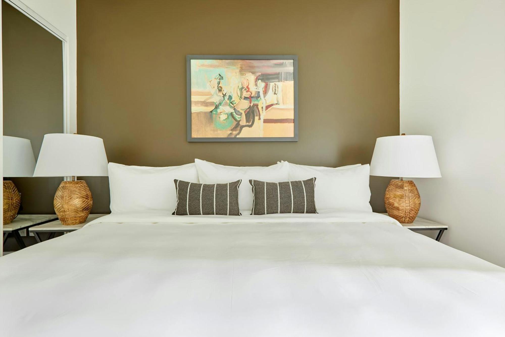 Sonder By Marriott Bonvoy The Elm Downtown 4* Toronto