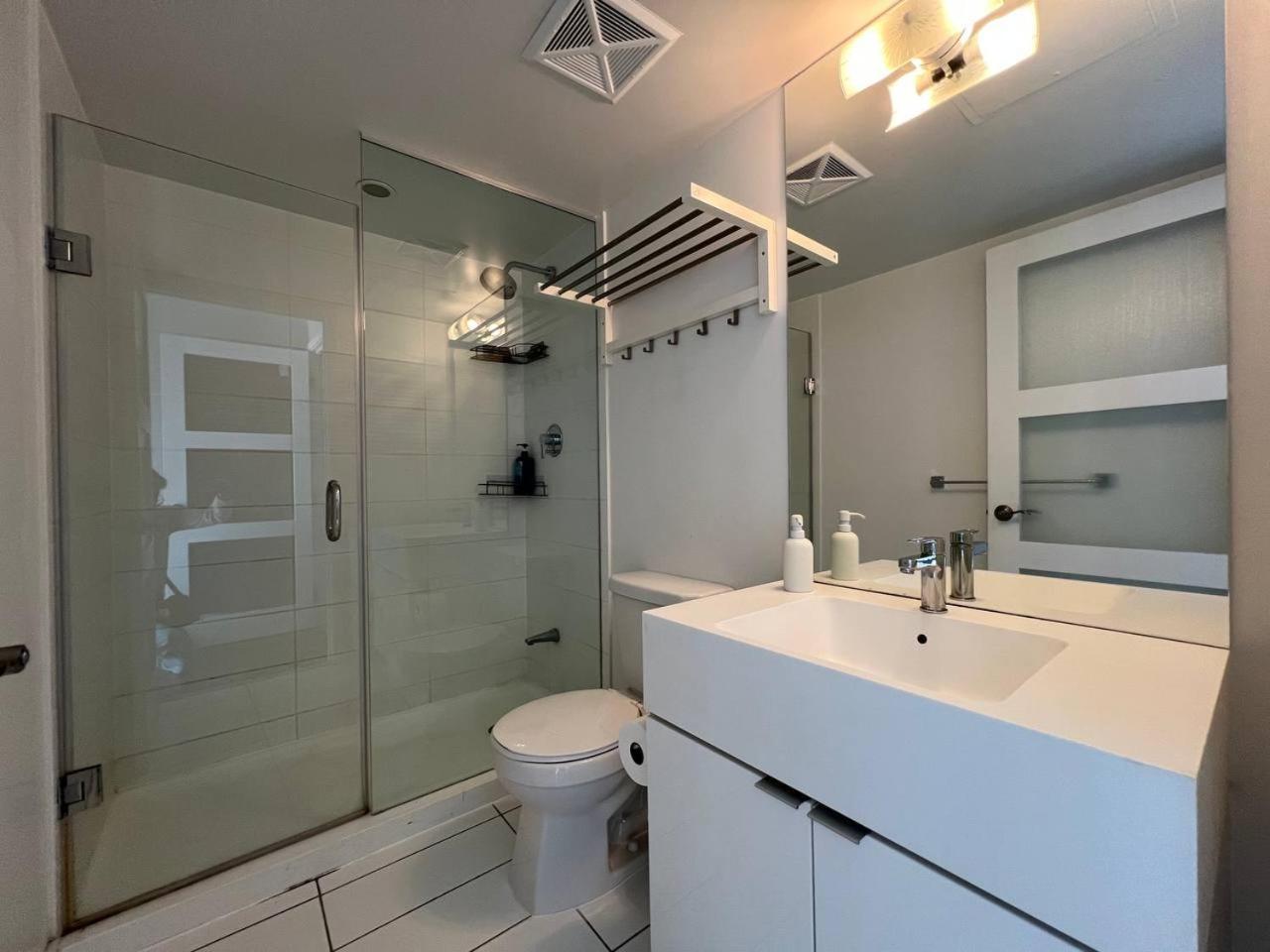 Apartment Axiom *