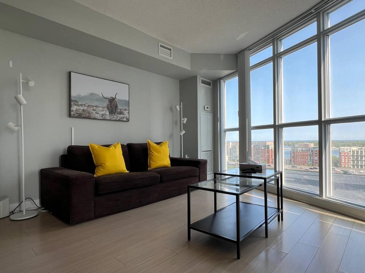 Axiom Apartment *