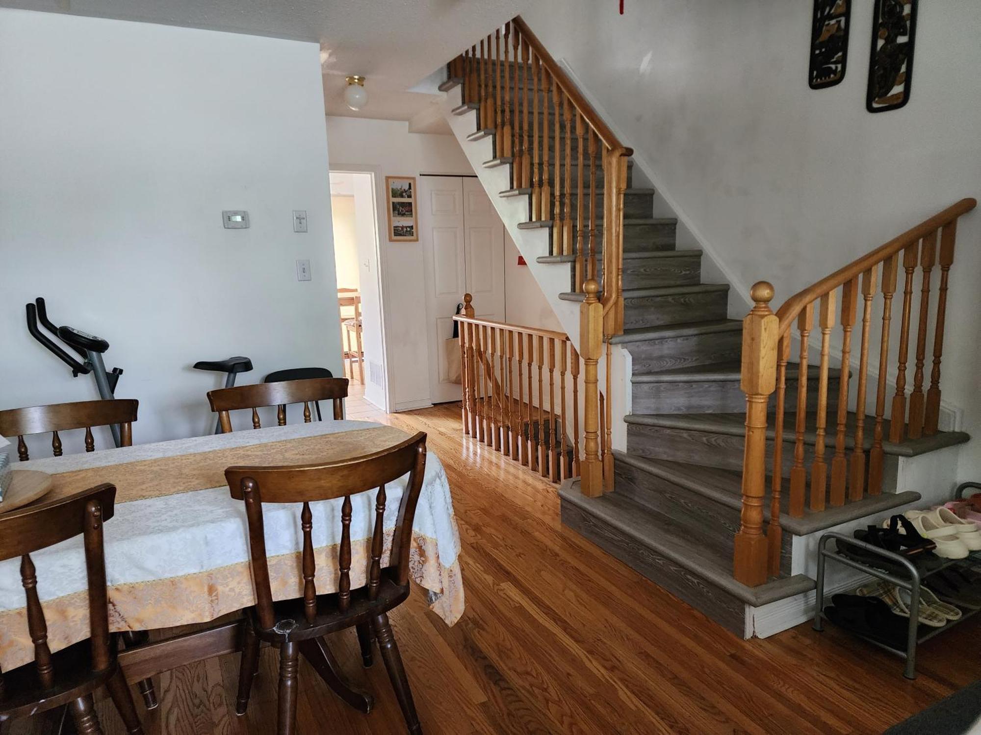 Scarborough Townhouse *