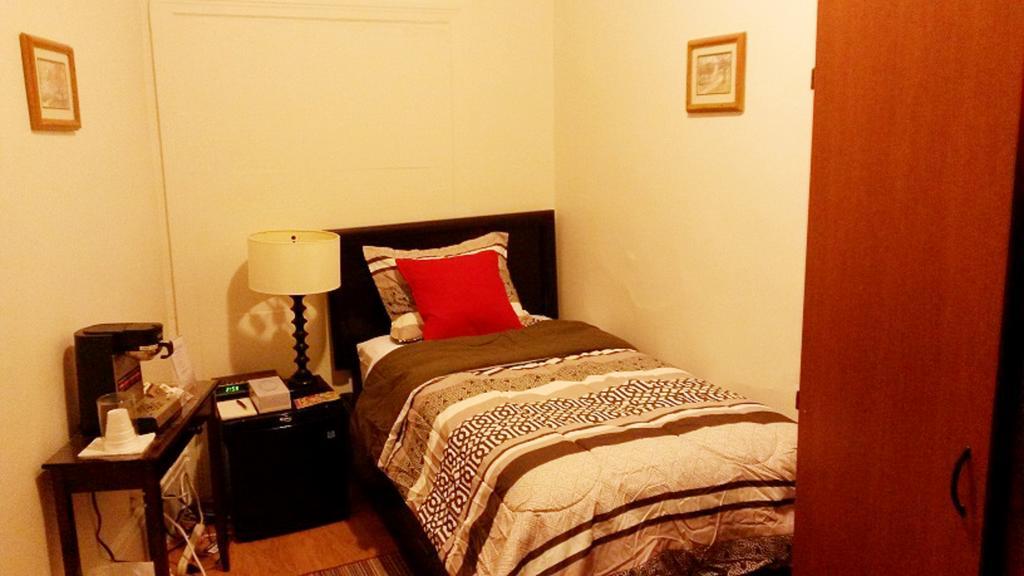 Guest house Little Italy 2*