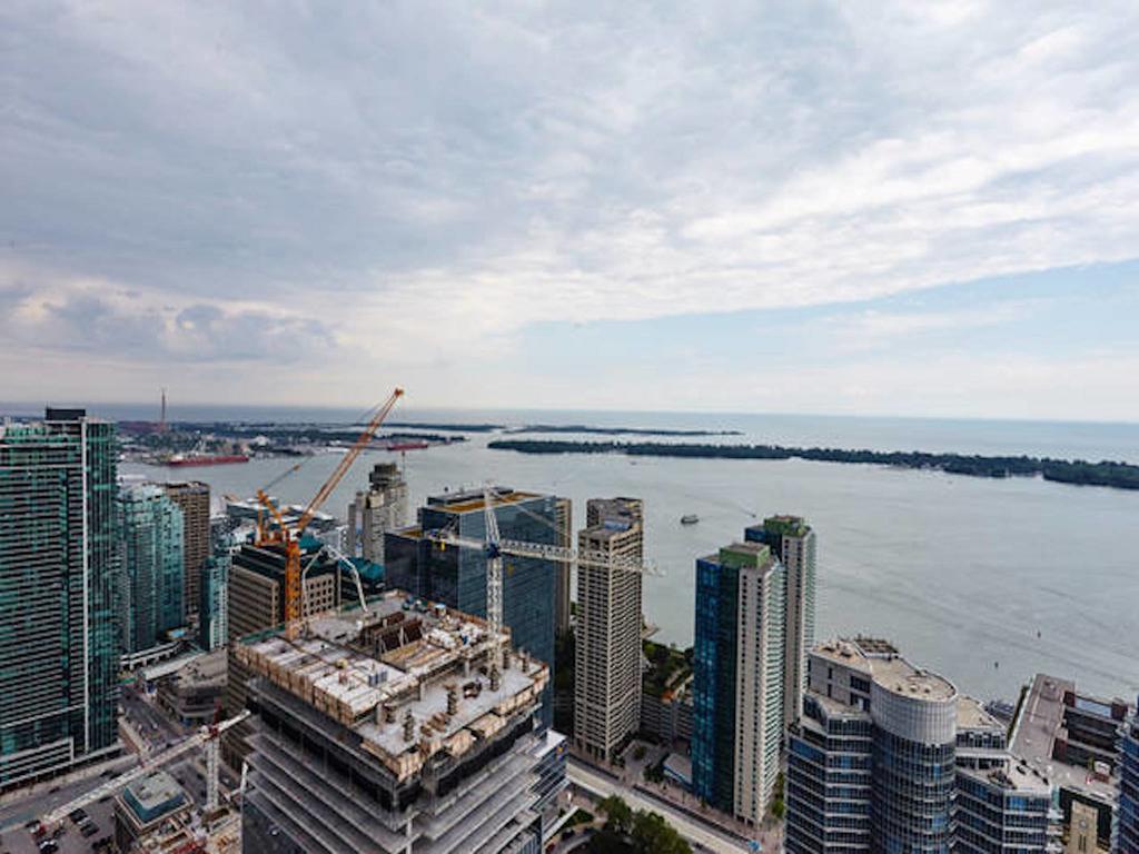 Jp - York St & Lakeshore Hotel 3*