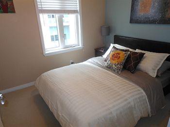 Apartment Escape - The Quartz Townhouse *