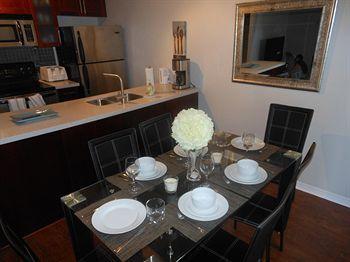Escape - The Quartz Townhouse Apartment