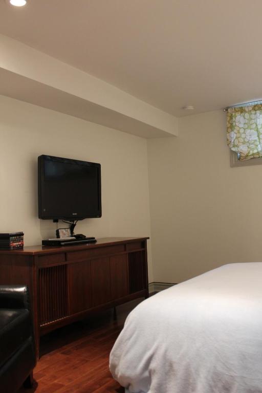 Downtown Bed & Breakfast 4*
