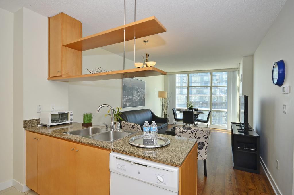 Atlas - Mariner Furnished Apartment