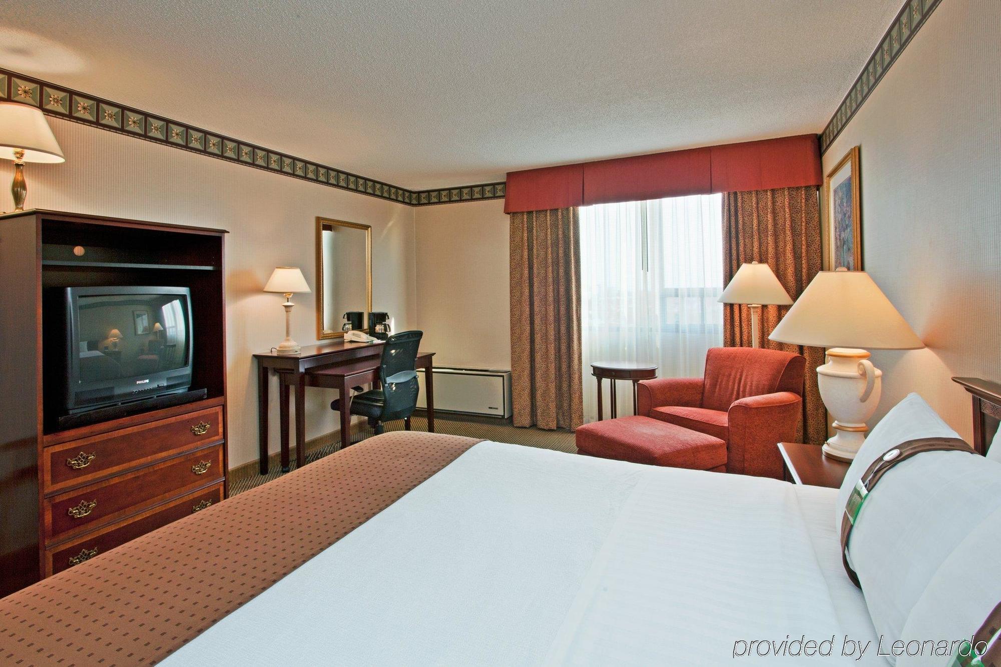 Hotel - Yorkdale