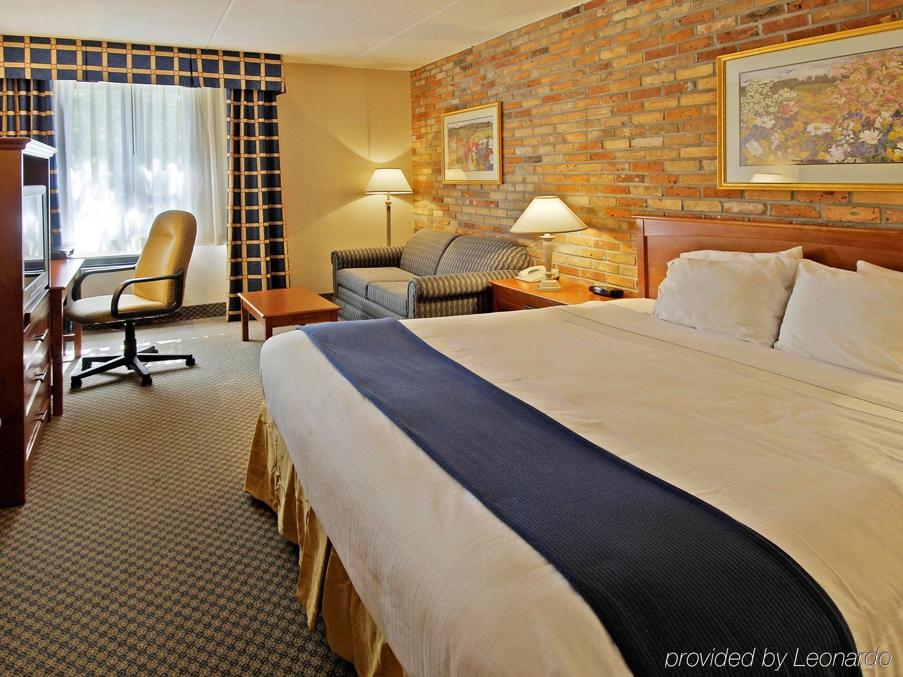 Express East, An Ihg 2*