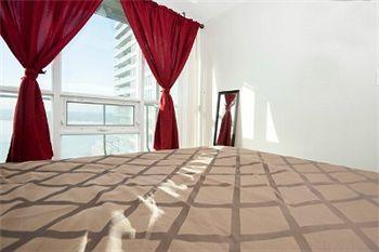E.s.i Furnished At The Acc Apartment Toronto