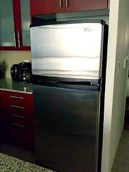 Apartment E.s.i Furnished At The Acc Toronto